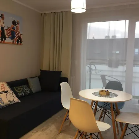 Osiemnastka, Nad Morzem, Najwygodniejszy Dla Par, Jednopokojowy Typu